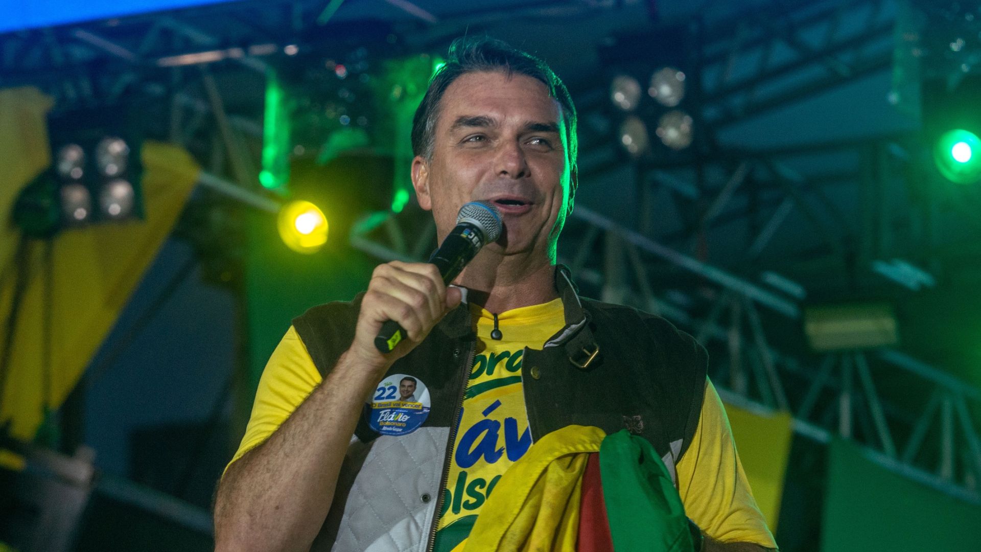 O senador Flávio Bolsonaro (PL) concorre à Presidência